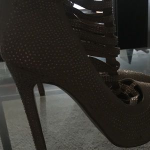 Diamond Heels